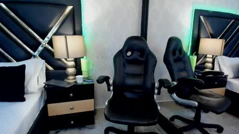 SophieWinslow online show from 02.27.25