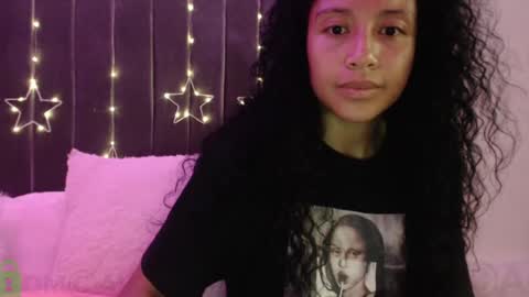 Snapshot of sophiia_dreams chatting on 01.10.25 Sophia this is not my real name online show from 01.10.25