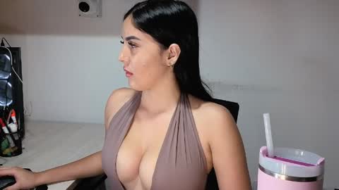 Sophiee online show from 04.25.26