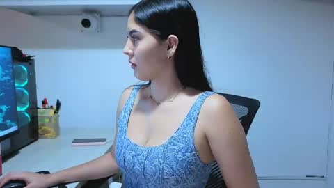 Sophiee online show from 05.11.26