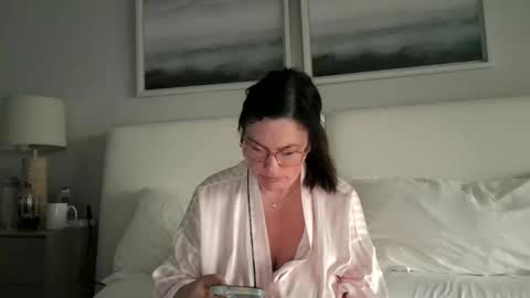 Snapshot of sotamom chatting on 05.28.26 NaughtyMommy online show from 05.28.26