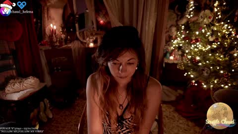 Snapshot of souffle_chaud chatting on 01.03.25 . . online show from 01.03.25