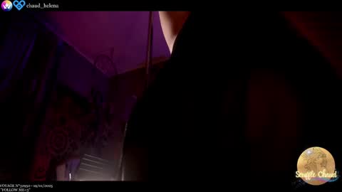 Snapshot of souffle_chaud chatting on 01.20.25 . . online show from 01.20.25