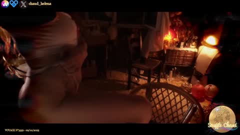 Snapshot of souffle_chaud chatting on 09.10.25 . . online show from 09.10.25