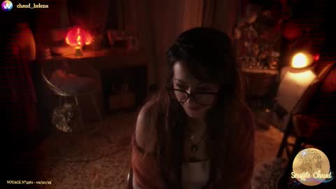 Snapshot of souffle_chaud chatting on 09.30.25 . . online show from 09.30.25