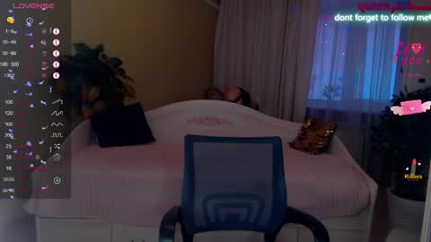 Lisa online show from 04.02.26