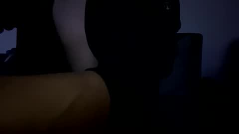 Snapshot of soulsurfer1985 chatting on 11.21.25 soulsurfer1985 online show from 11.21.25