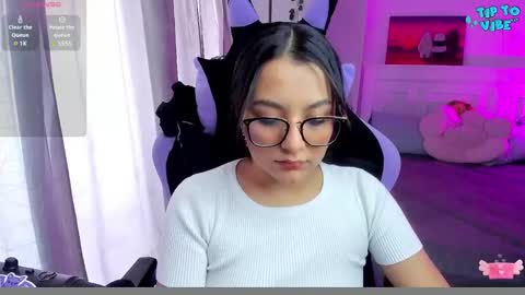 Lili online show from 01.28.25