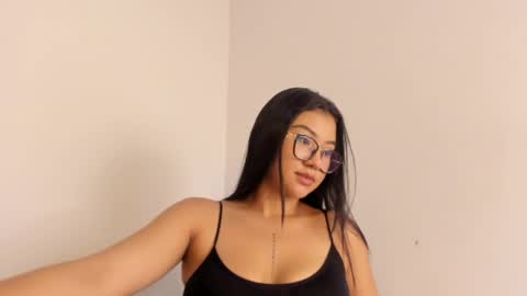 Yesi online show from 04.12.26