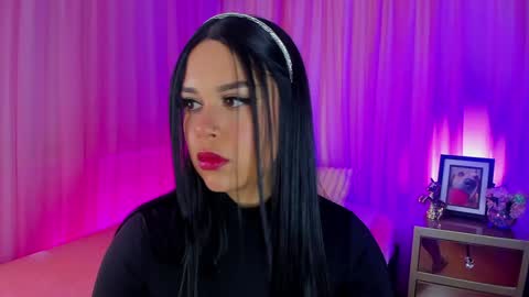 Snapshot of soyemi_ chatting on 01.30.25 25 online show from 01.30.25