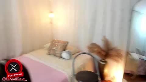 Snapshot of soyemi_ chatting on 06.13.26 25 online show from 06.13.26