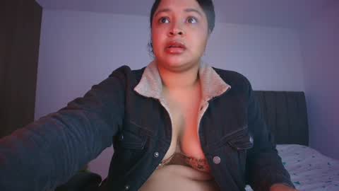 Snapshot of soynerea chatting on 06.01.26 online show from 06.01.26