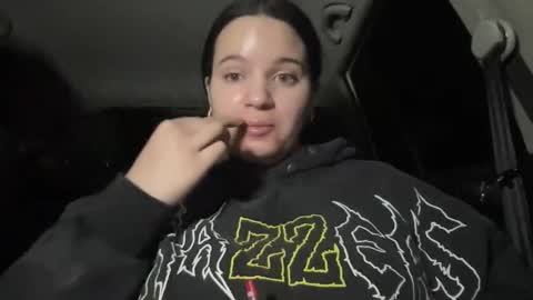 Soyoceanne online show from 04.08.26