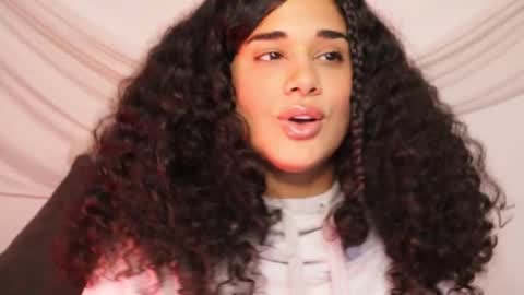 You want to talk to me more personal follow me in My Channel VIP  50 the discount       online show from 02.25.25