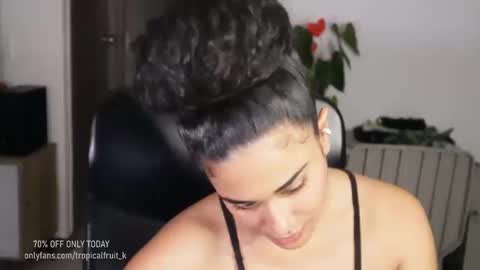 You want to talk to me more personal follow me in My Channel VIP  50 the discount       online show from 09.12.25