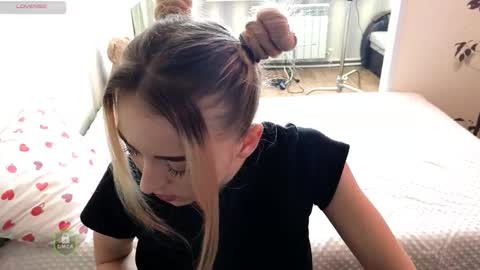 Snapshot of space_danger chatting on 03.29.26 space danger online show from 03.29.26