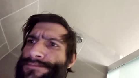 Snapshot of spacecase843 chatting on 01.09.25 TrndSettrz online show from 01.09.25