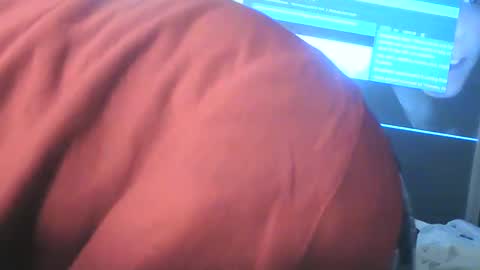 Snapshot of spacecase843 chatting on 03.04.25 TrndSettrz online show from 03.04.25