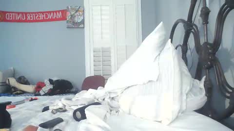 Snapshot of spacecase843 chatting on 03.07.25 TrndSettrz online show from 03.07.25