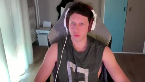 Doggo online show from 06.07.26
