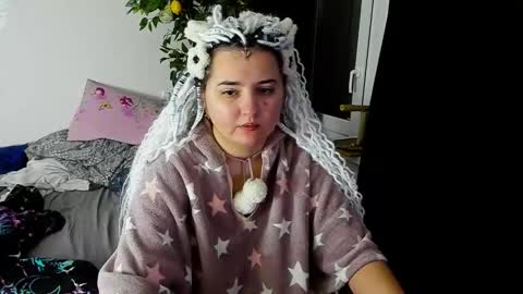 Snapshot of spanking_girls chatting on 01.06.25 Evgenia online show from 01.06.25