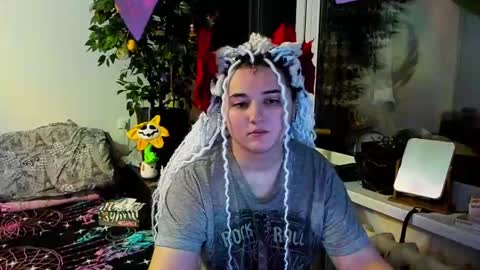 Snapshot of spanking_girls chatting on 01.07.25 Evgenia online show from 01.07.25