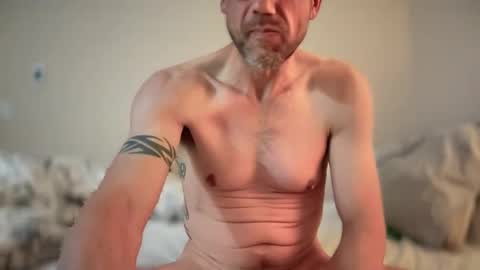 Snapshot of sparker1169 chatting on 12.19.24 Dad online show from 12.19.24