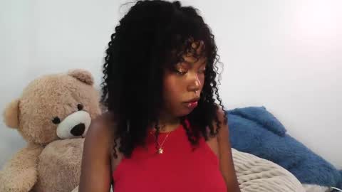 Snapshot of sparklingsoleil chatting on 09.13.25 Soleil online show from 09.13.25