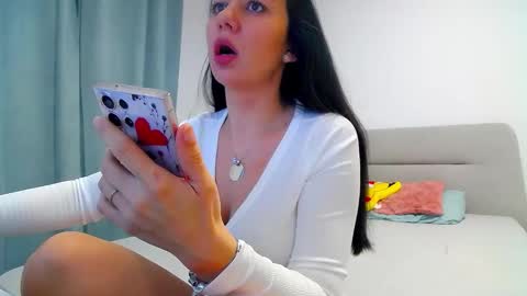 sparkly_eve online show from 02.02.25