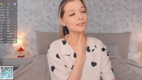 Snapshot of sparkly_k chatting on 03.22.26 Kate online show from 03.22.26