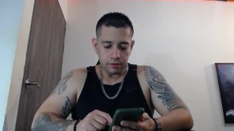 Snapshot of spartacus_cam chatting on 02.10.25 online show from 02.10.25