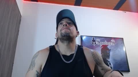 Snapshot of spartacus_cam chatting on 09.29.25 online show from 09.29.25