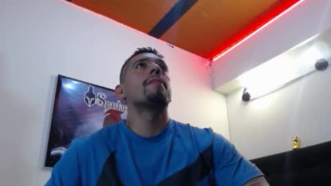 Snapshot of spartacus_cam chatting on 11.22.25 online show from 11.22.25