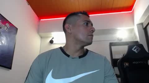 Snapshot of spartacus_cam chatting on 05.22.26 online show from 05.22.26