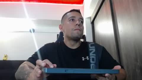 Snapshot of spartacus_cam chatting on 06.16.26 online show from 06.16.26
