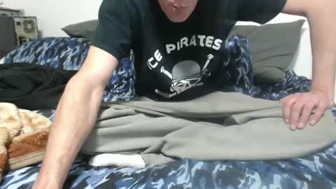 Snapshot of spazzy2 chatting on 11.02.25 spazzy2 online show from 11.02.25