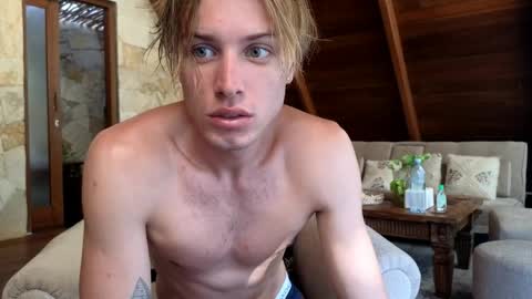 Snapshot of specter_of_cummunism chatting on 04.15.26 Sasha -- online show from 04.15.26