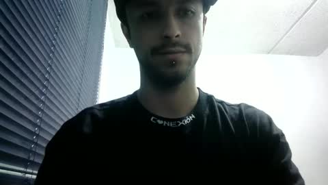 Snapshot of sperm_donor94 chatting on 12.17.24 sperm_donor94 online show from 12.17.24