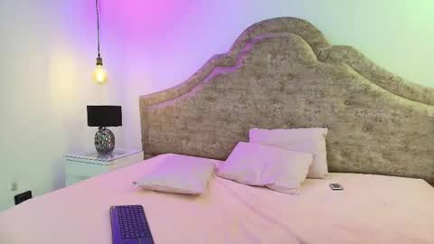 sphere_01 online show from 12.22.25