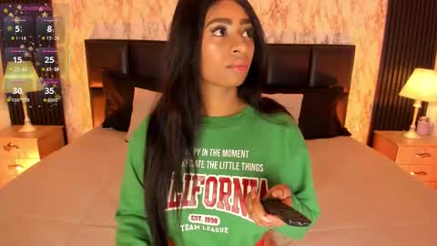 Snapshot of spicyamelia chatting on 10.26.25 Amelia GTM-5 817 IG Spicychoco am online show from 10.26.25