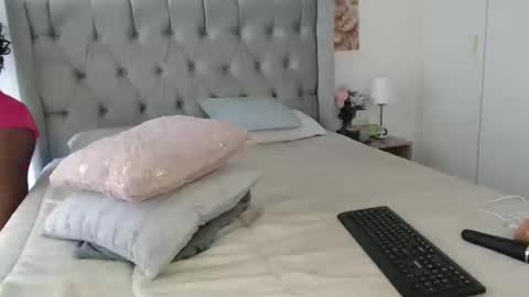 Im Angela  online show from 01.05.25