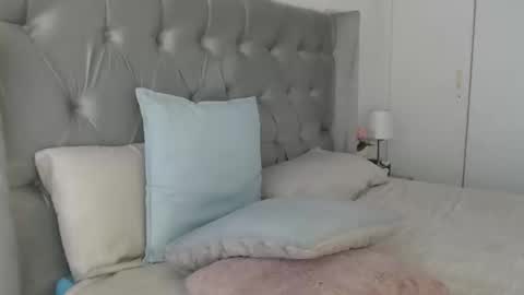 Im Angela  online show from 02.04.25