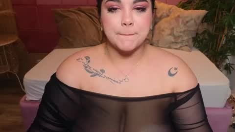 Snapshot of spicycarlaxx chatting on 04.23.26 spicycarlaxx online show from 04.23.26
