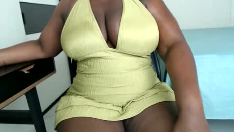 Snapshot of spicychocolatestrawberry chatting on 03.02.26 SPICYCHOCSTRAW online show from 03.02.26