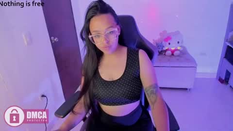 Snapshot of spicydollx_1 chatting on 06.20.26 Geraldin online show from 06.20.26