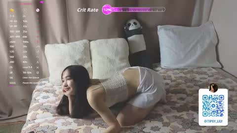 Snapshot of spicyyuki chatting on 11.15.25 Tipsy online show from 11.15.25