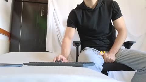 Marco. When Im offline you can view premium content in bio online show from 10.03.25