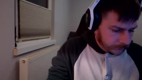 Snapshot of spikyandy chatting on 02.19.26 spikyandy online show from 02.19.26