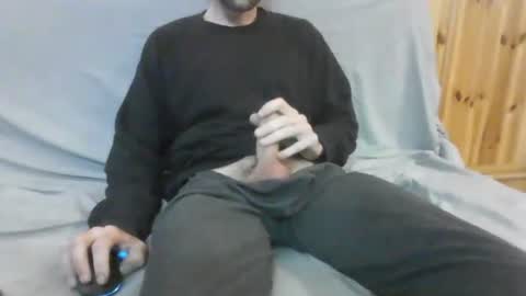 Snapshot of spokociuszek chatting on 05.16.26 spokociuszek online show from 05.16.26