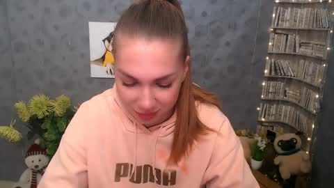 Snapshot of sport_tall_karina chatting on 03.12.25 Karina online show from 03.12.25